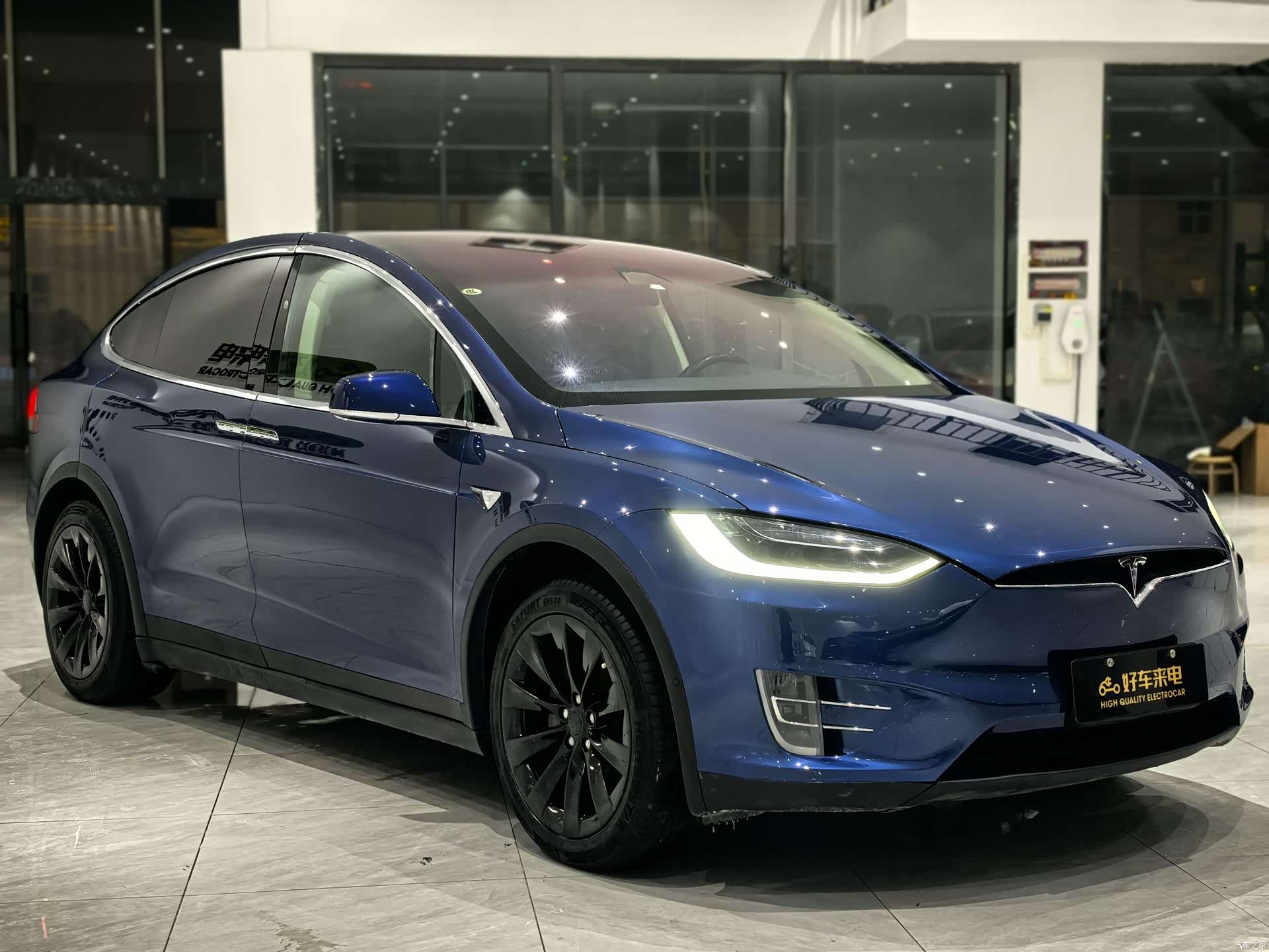 Tesla Model X, 2017 3