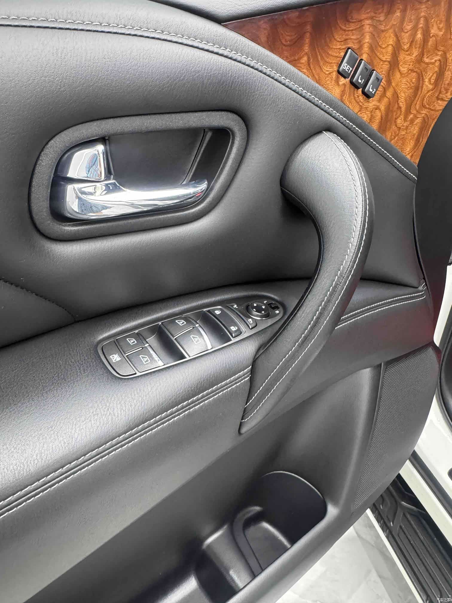 Infiniti QX80, 2019 все фото