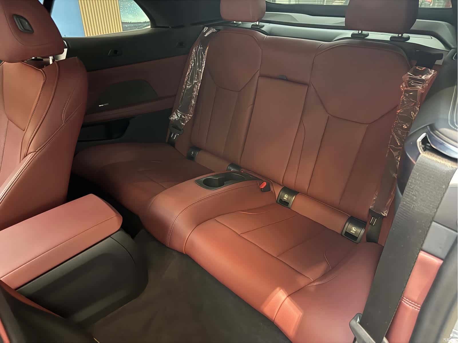 BMW 4 Series, 2025 13