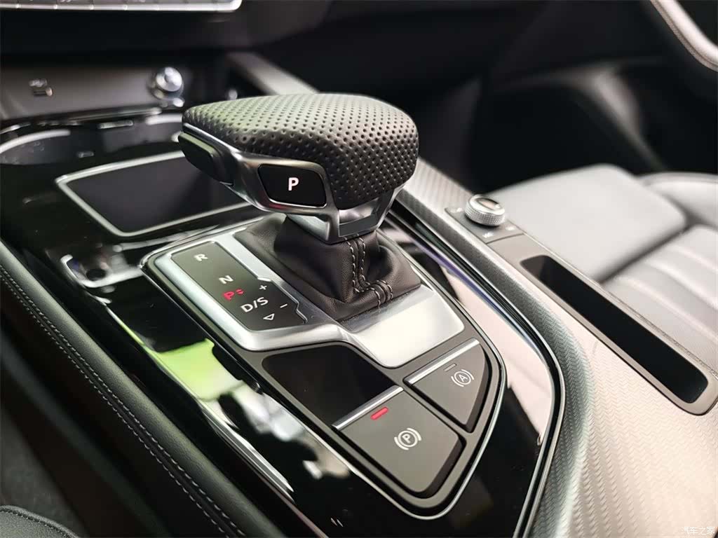 Audi A4L, 2023 13