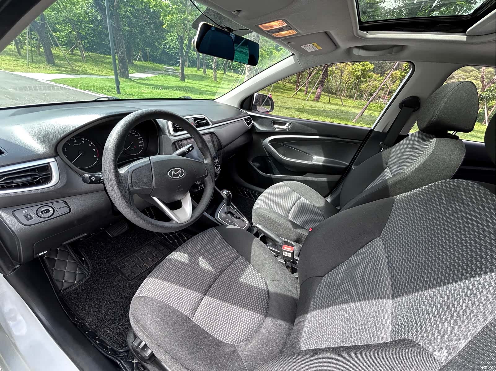 Hyundai V, 2017 4