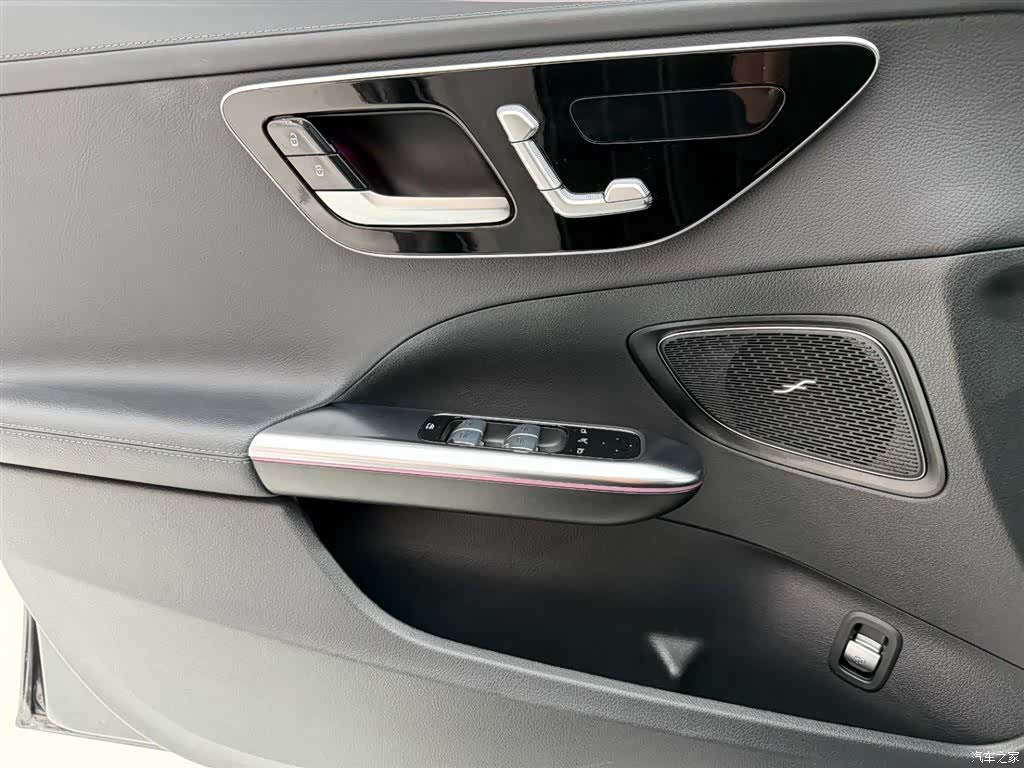 Mercedes-Benz C-Class, 2022 21
