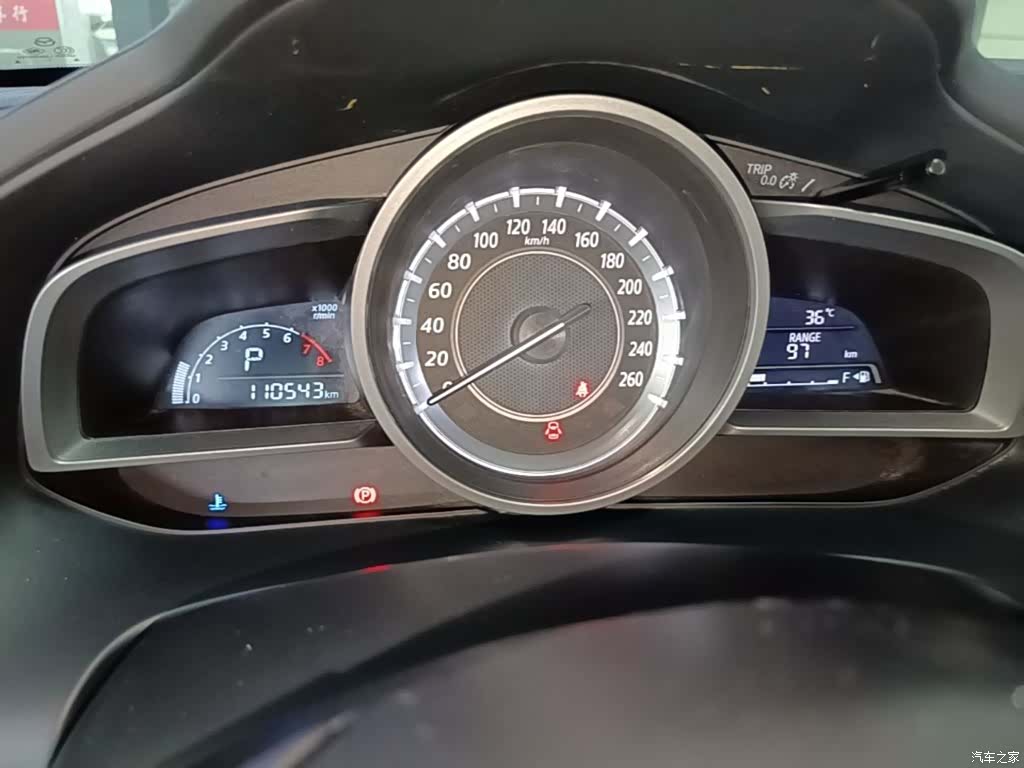 Mazda CX-4, 2017 12