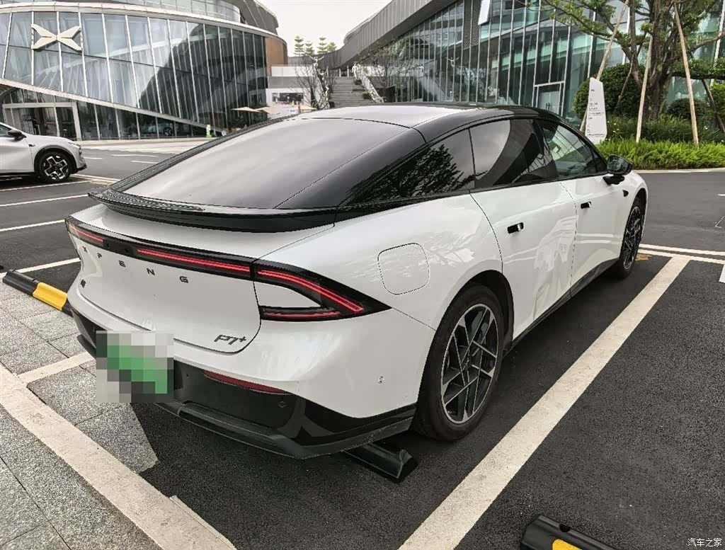 Xpeng P7, 2025 4