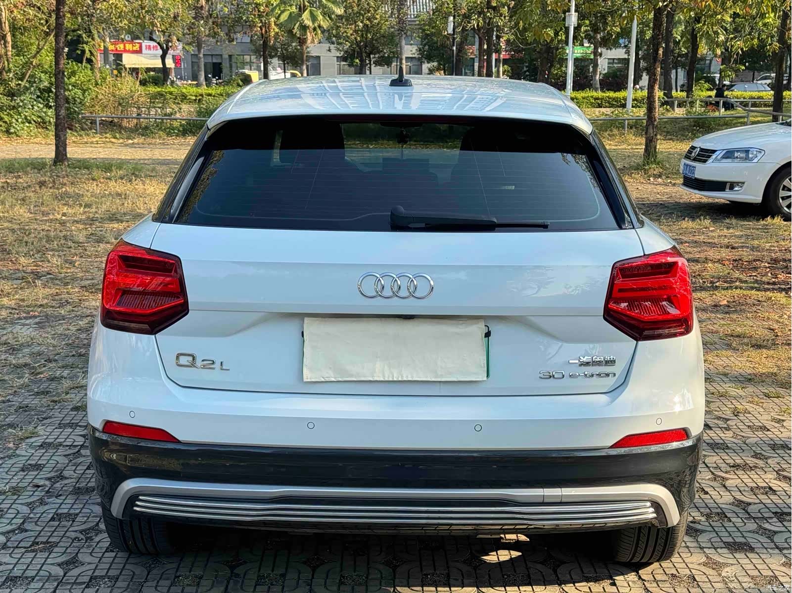 Audi e-tron, 2020 все фото
