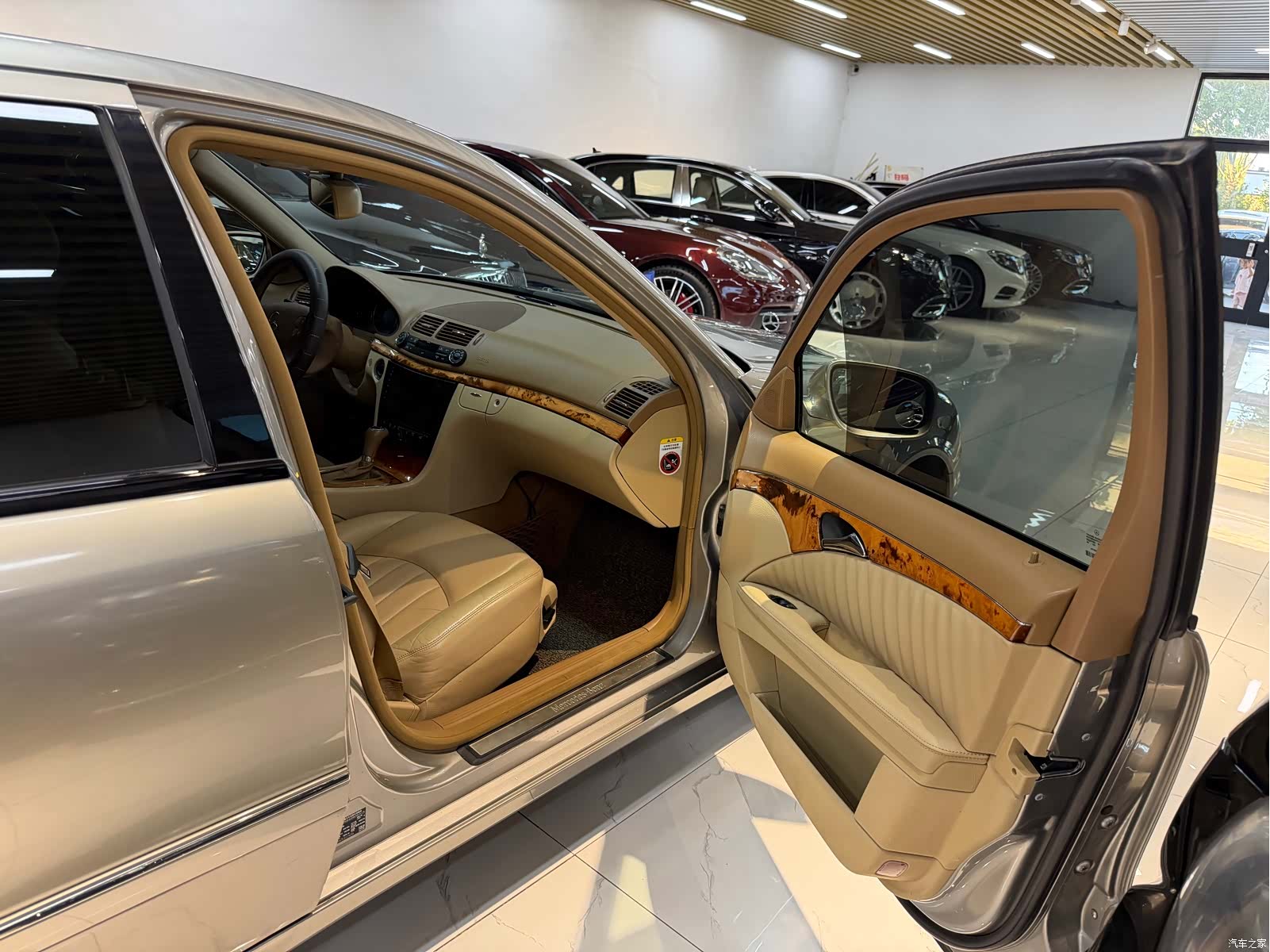 Mercedes-Benz E-Class, 2008 19