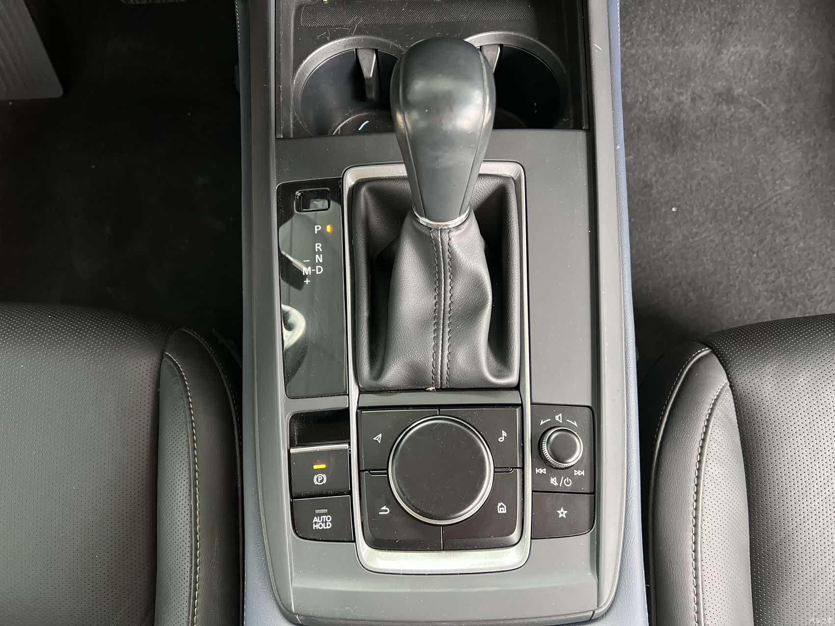 Mazda CX-30, 2022 13