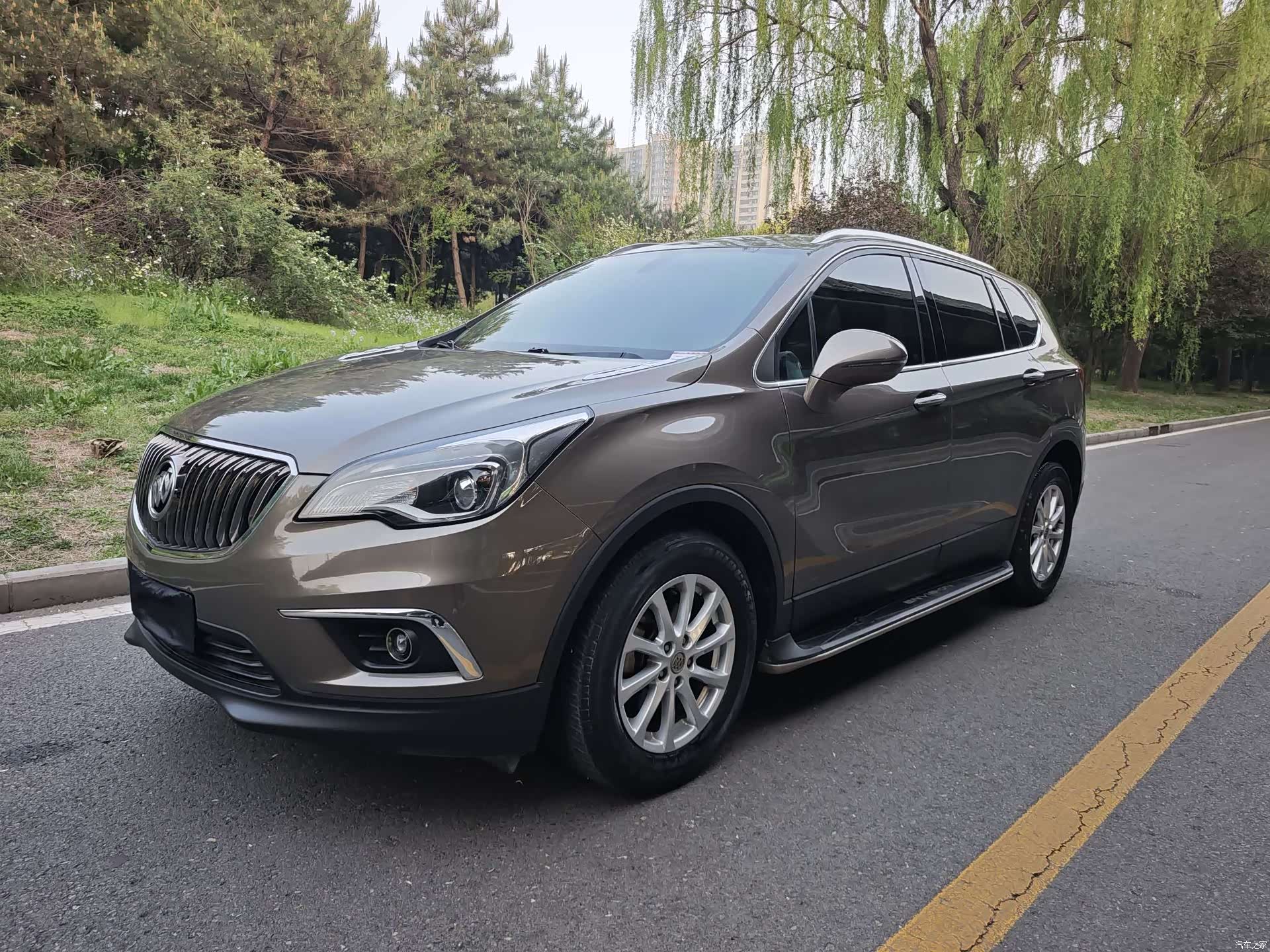 Buick Envision Plus, 2015 1