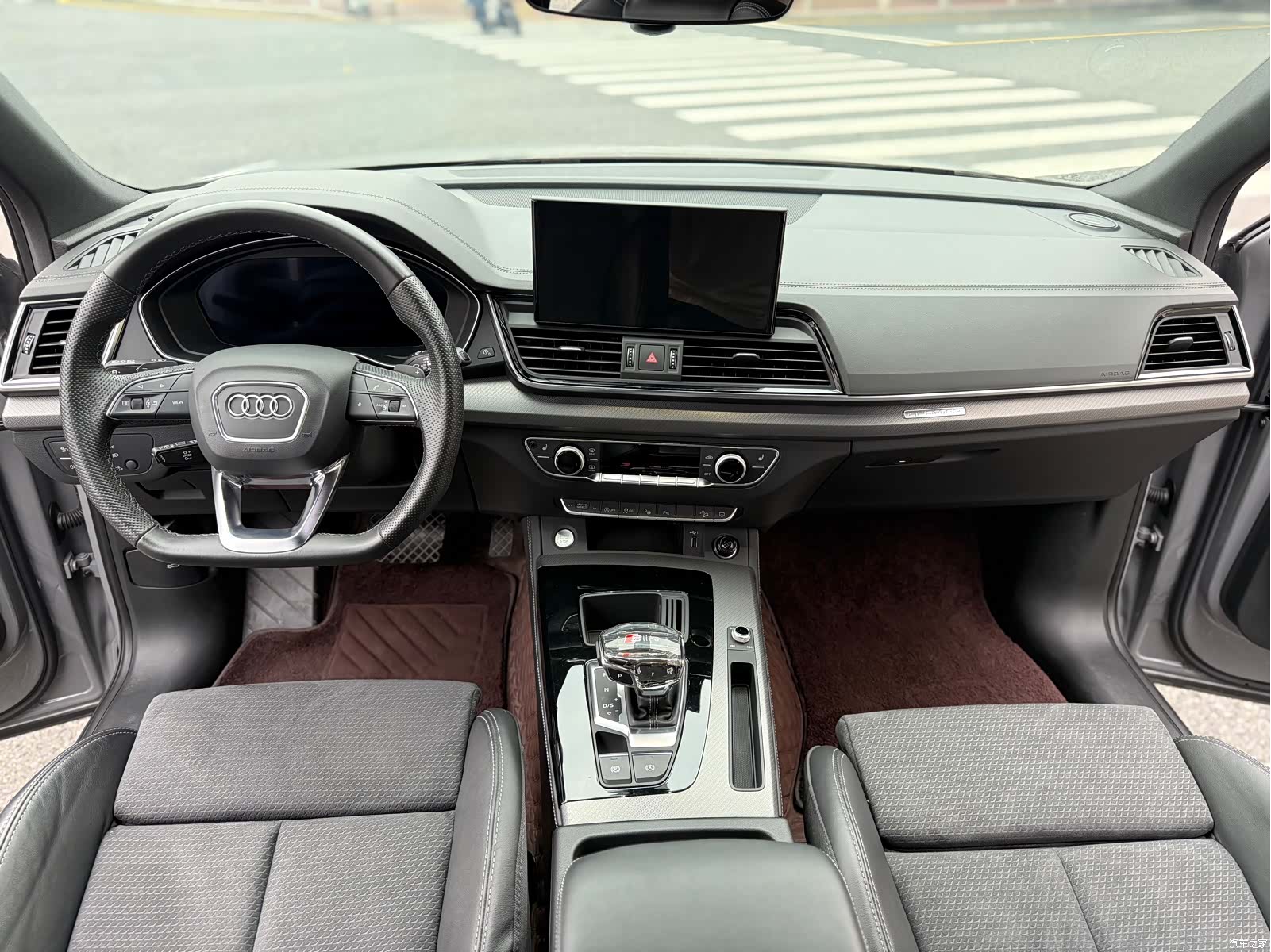 Audi Q5L, 2023 все фото