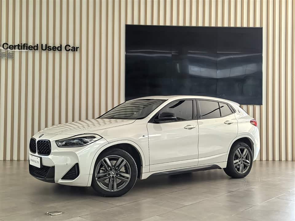 BMW X2