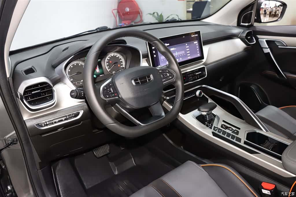 Geely Coolray, 2024 9