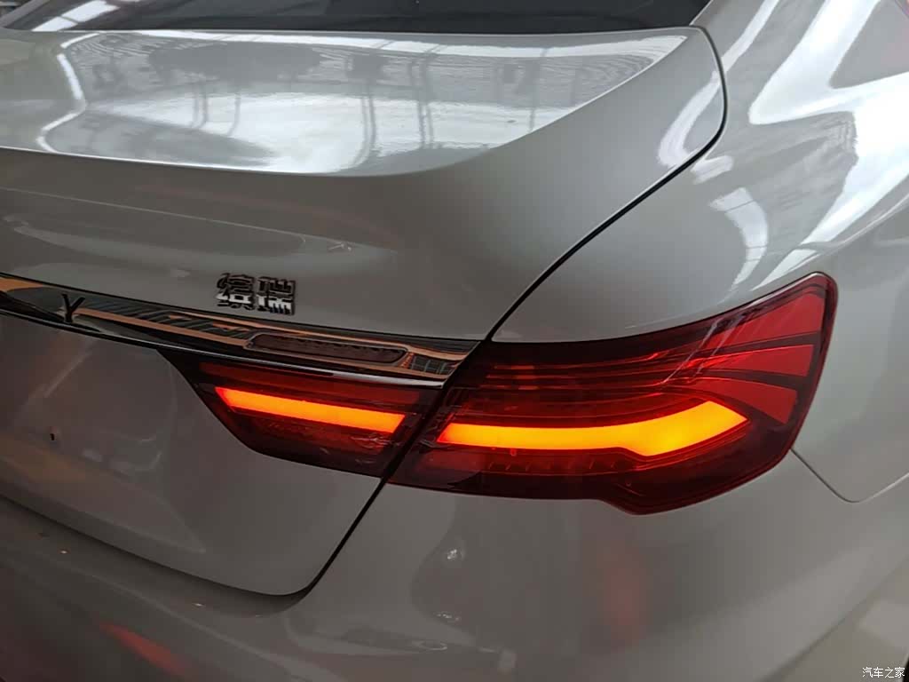 Geely Binray, 2018 8