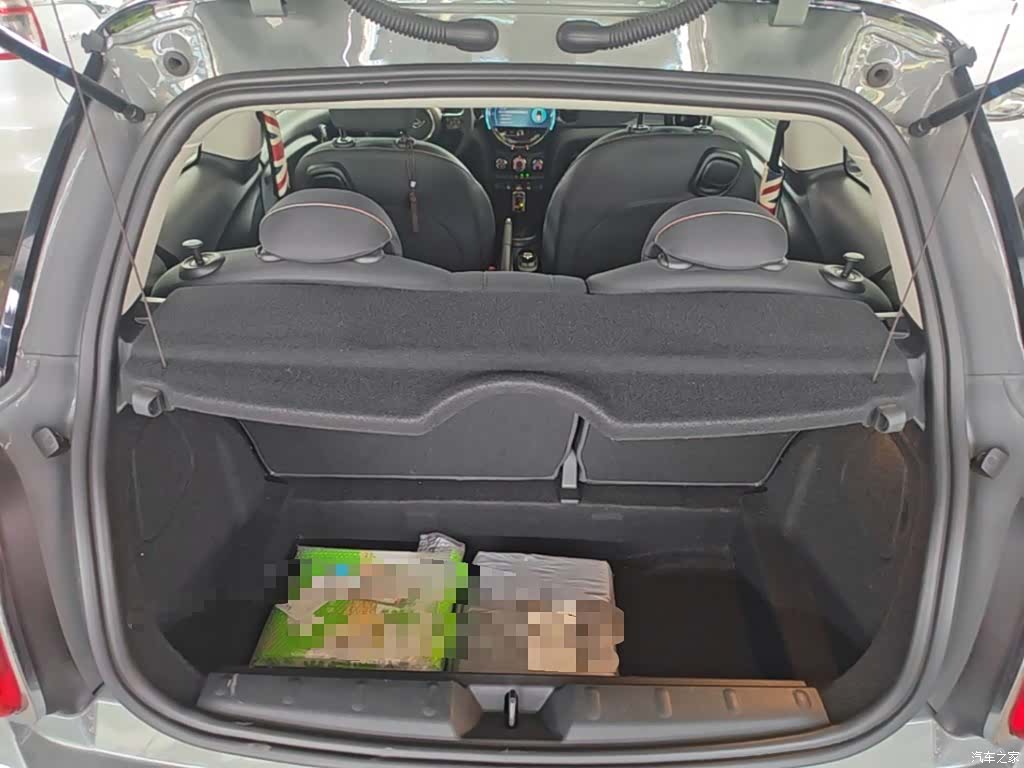 Mini ONE, 2021 18