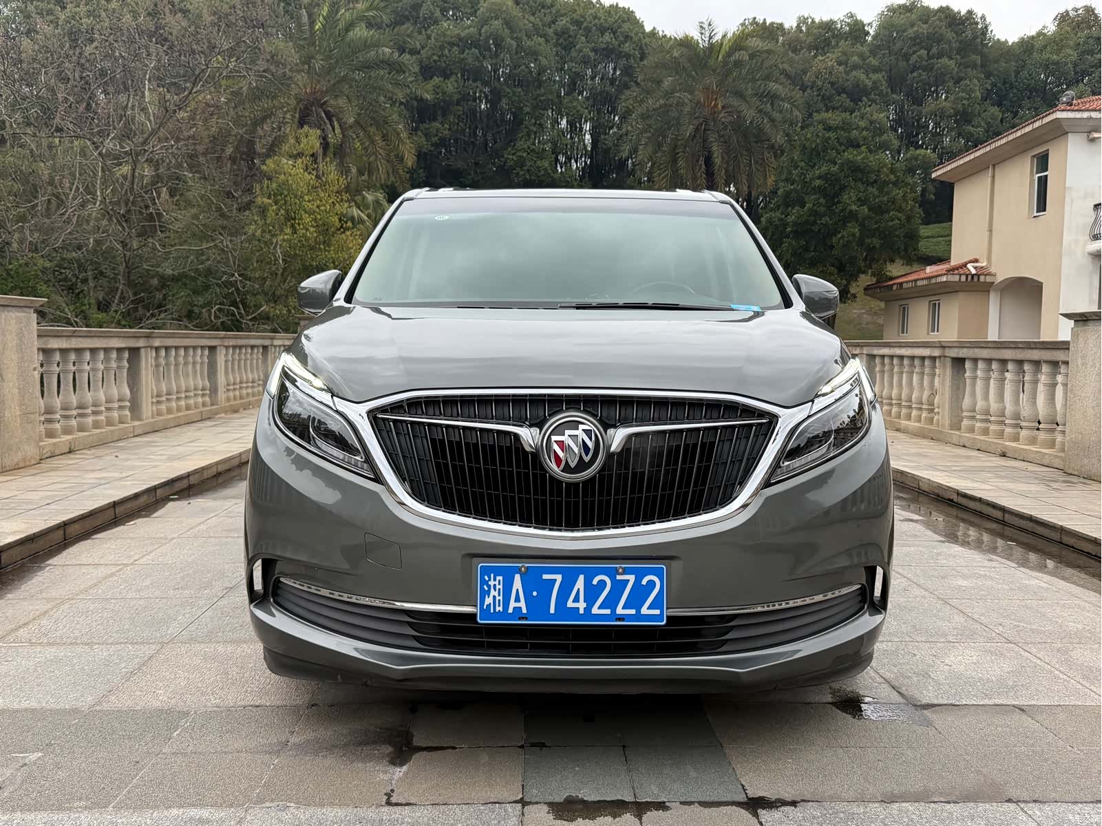 Buick GL8, 2017 2