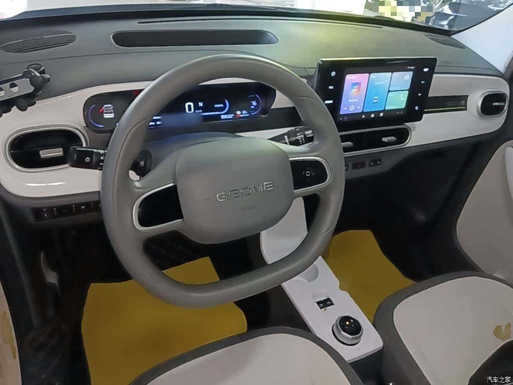 Geely Panda, 2025 10