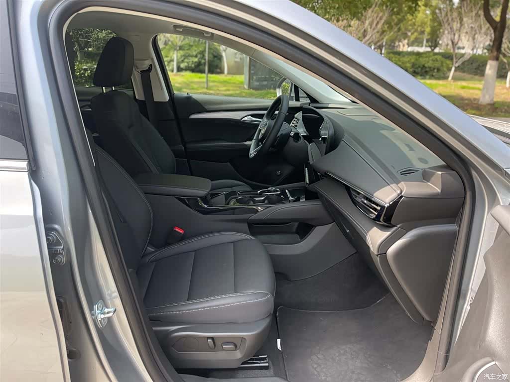 Buick Envision, 2025 14