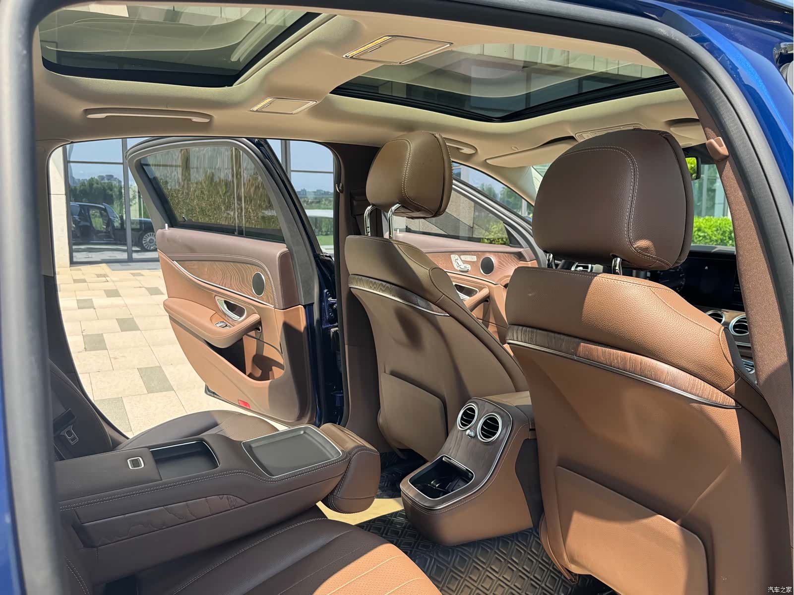 Mercedes-Benz E-Class, 2021 19