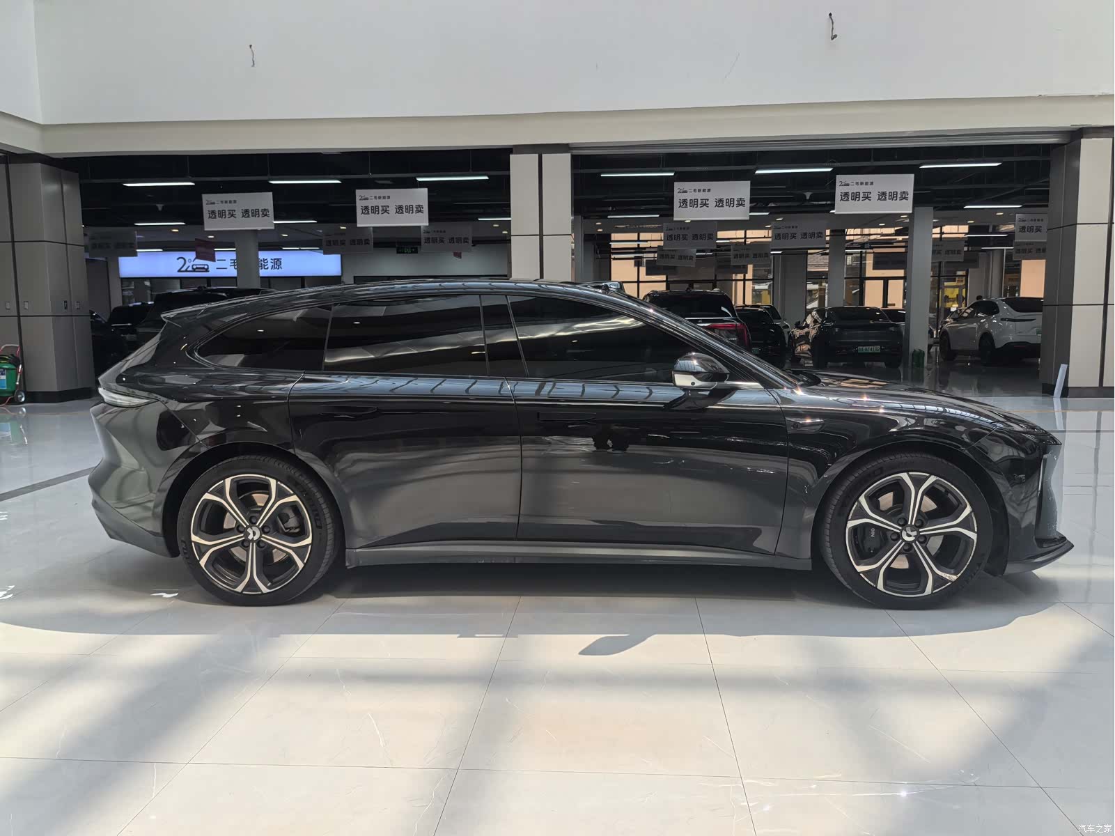 NIO ET5, 2023 все фото