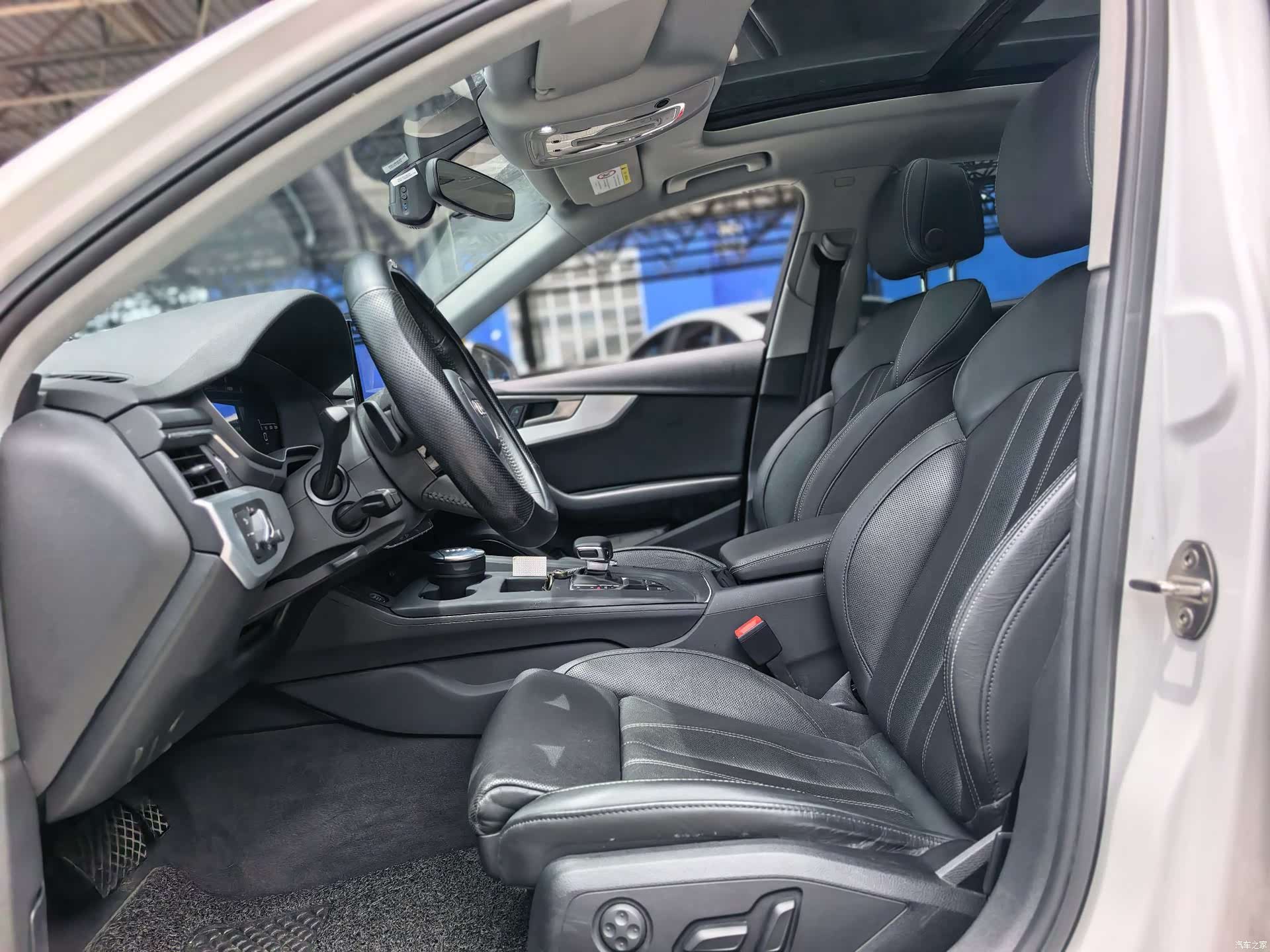Audi A4L, 2021 9