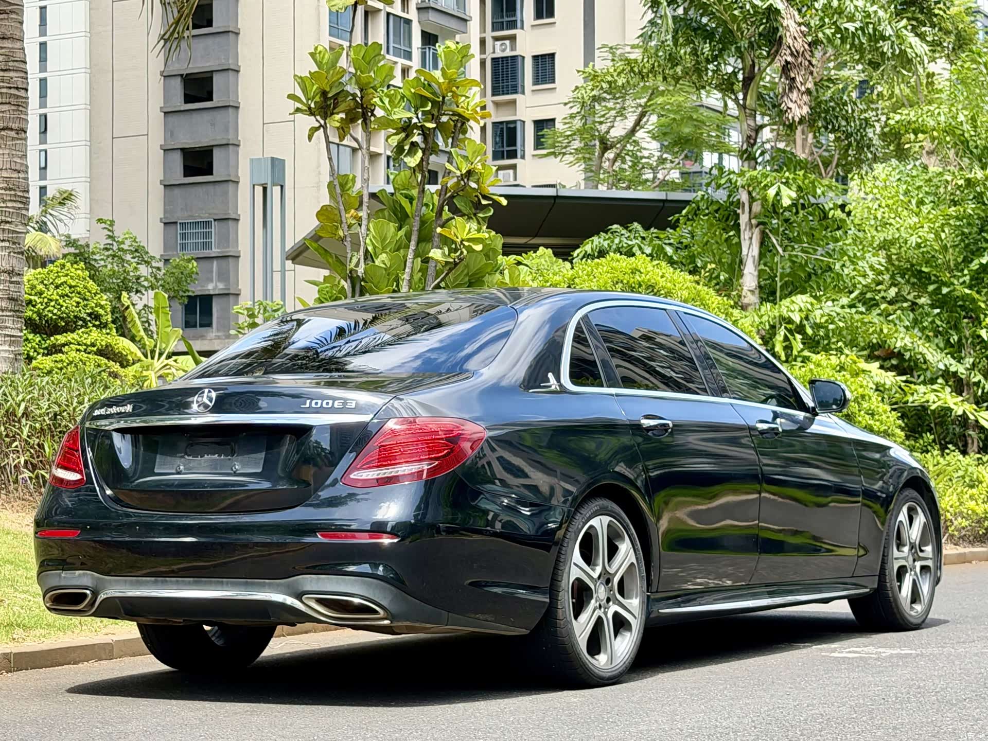 Mercedes-Benz E-Class, 2016 9