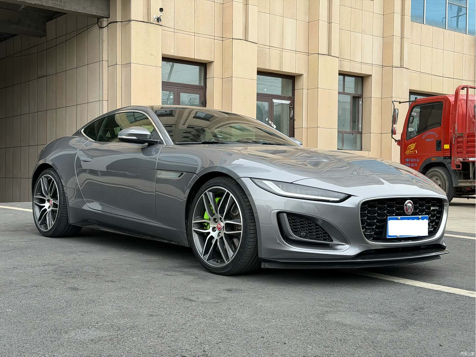 Jaguar F-TYPE, 2020 3