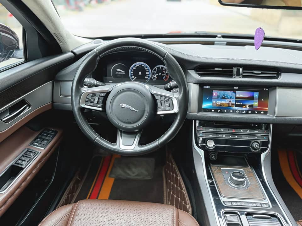 Jaguar XFL Jaguar XFL