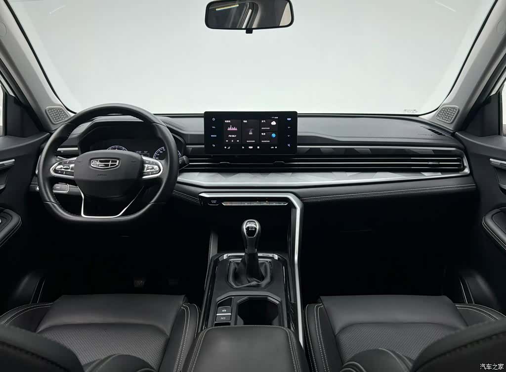Geely X6, 2022 16
