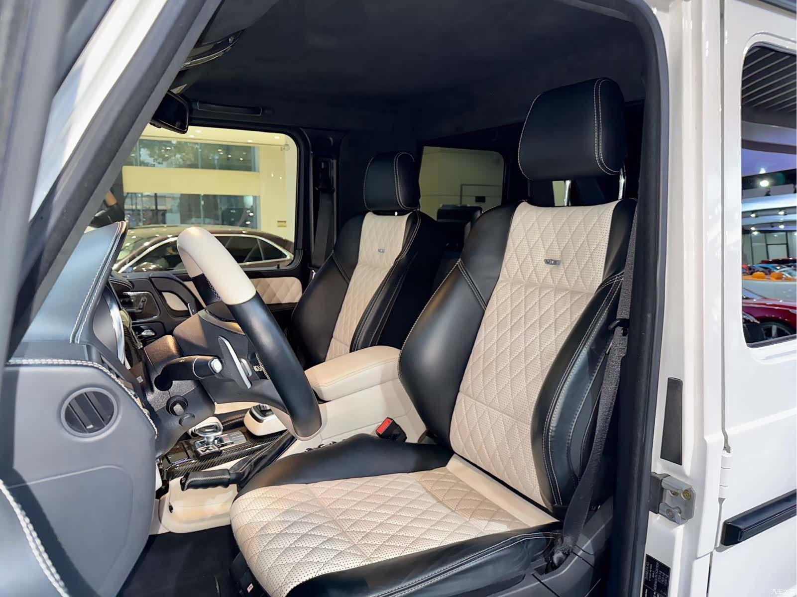 Mercedes-Benz G-Class, 2018 14