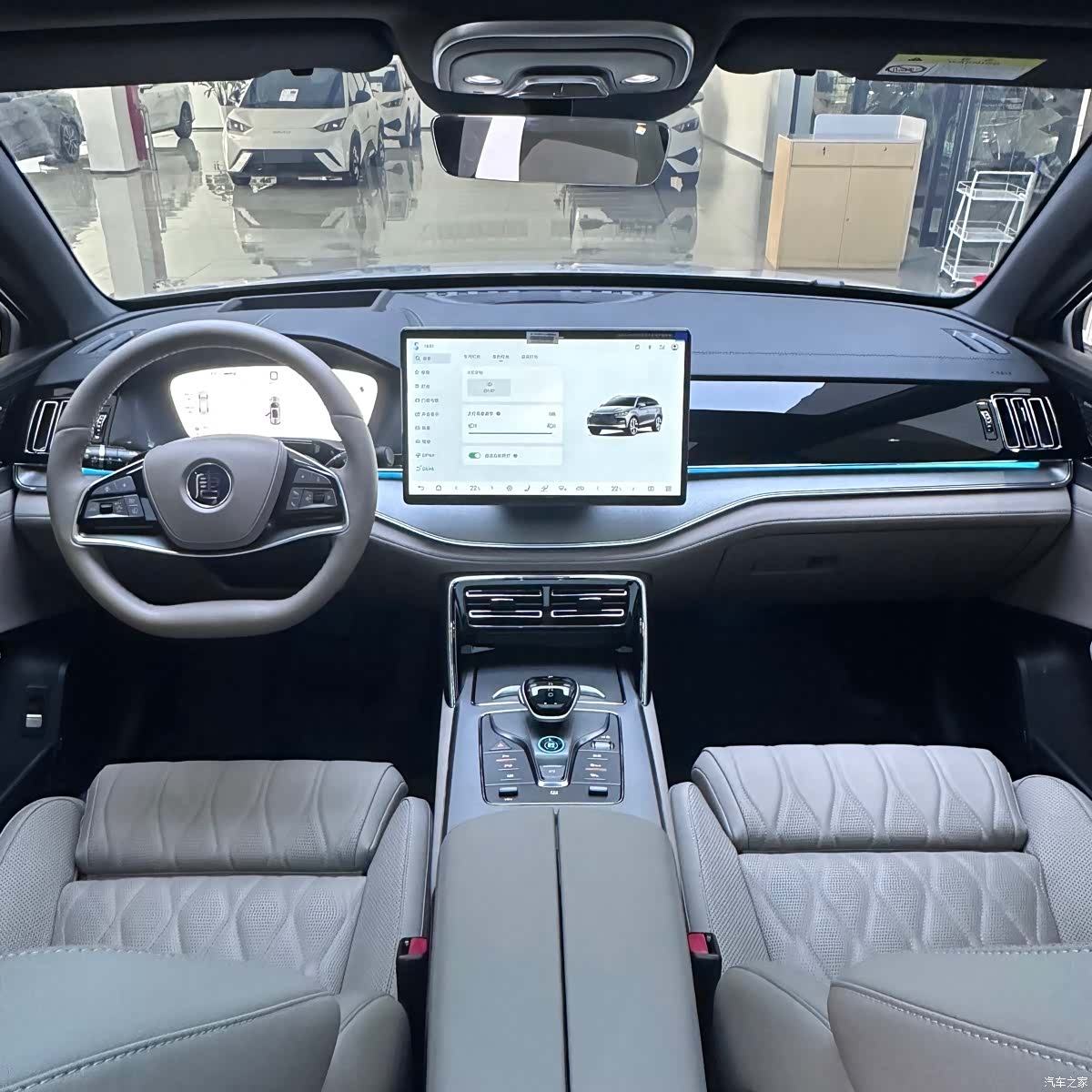 BYD Tang, 2025 8