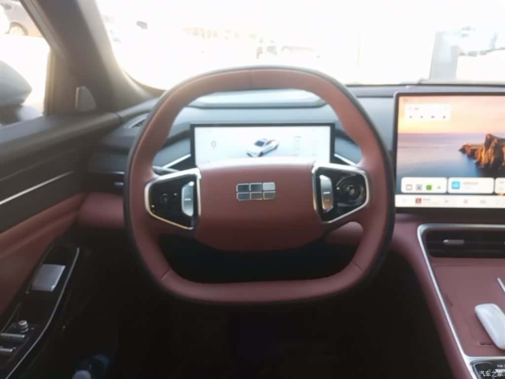 Geely Galaxy L6, 2025 11