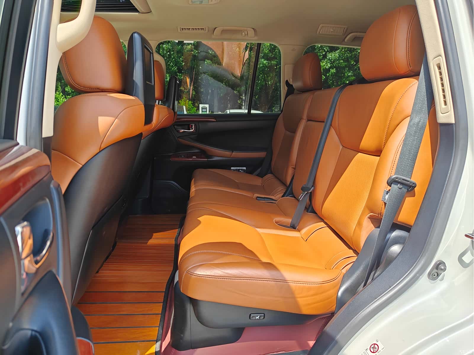 Lexus LX, 2016 7