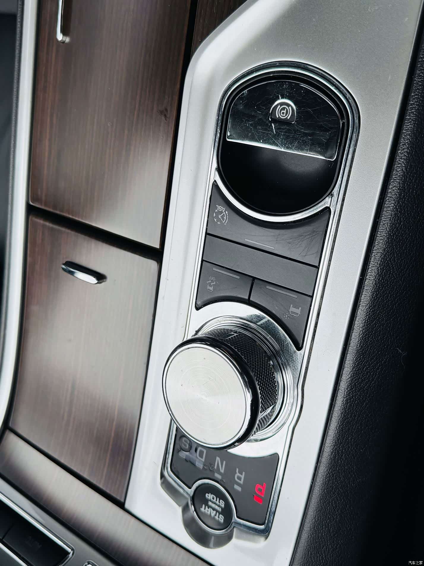 Jaguar XF, 2013 10