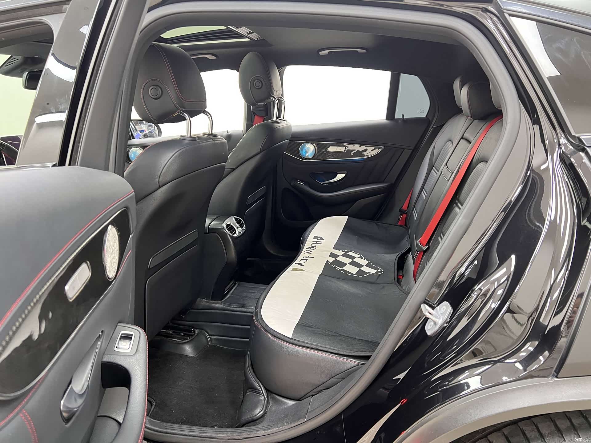 Mercedes-Benz GLC, 2019 17