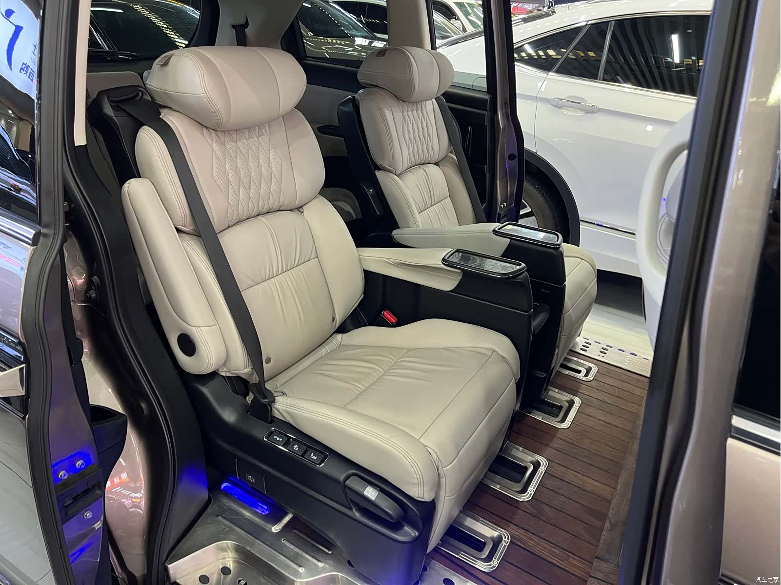 Honda Elysion, 2022 15