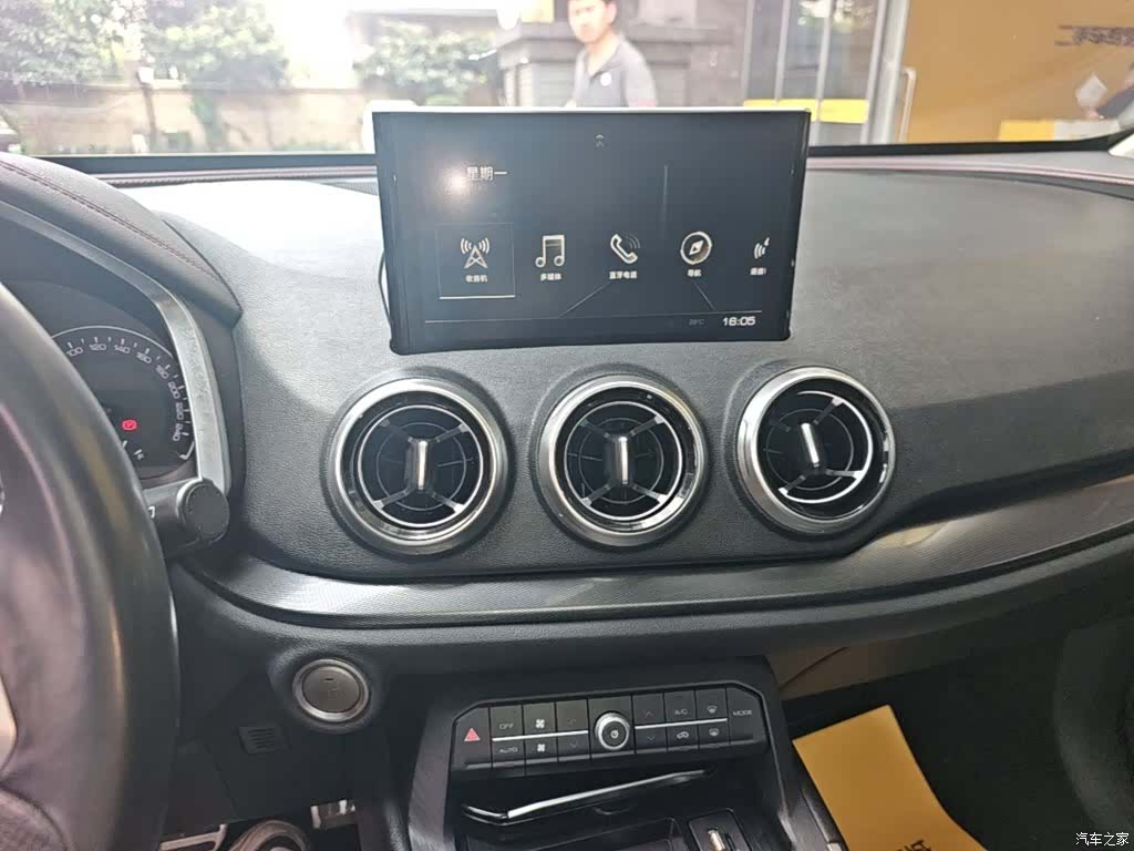 WEY VV5, 2018 13