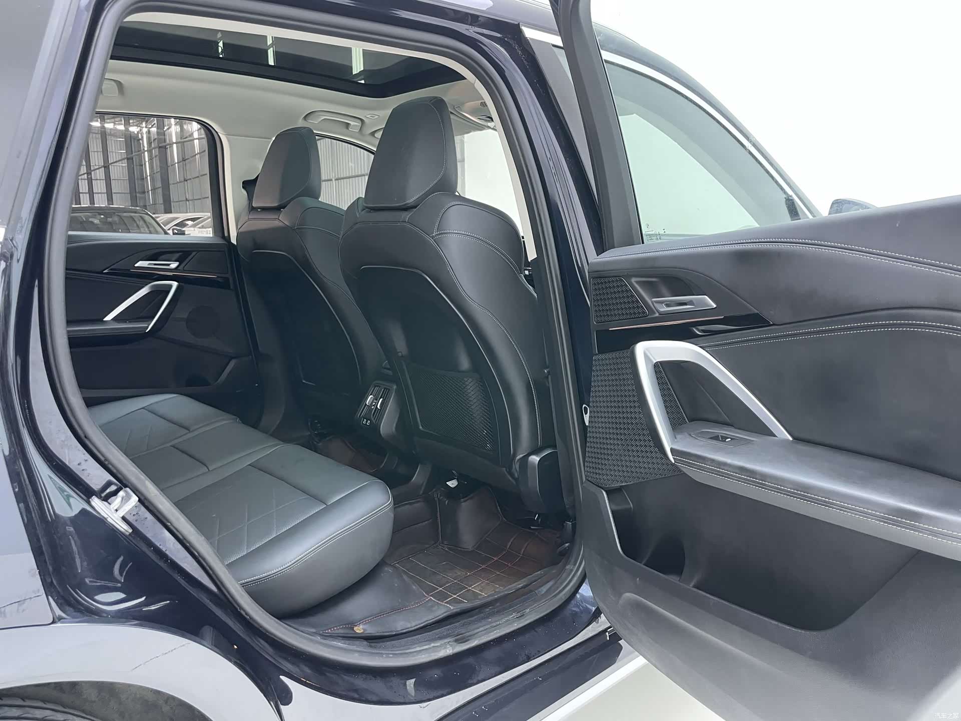 BMW X1, 2024 21