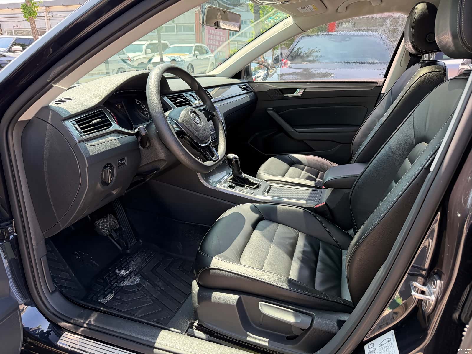 Volkswagen Passat, 2018 все фото