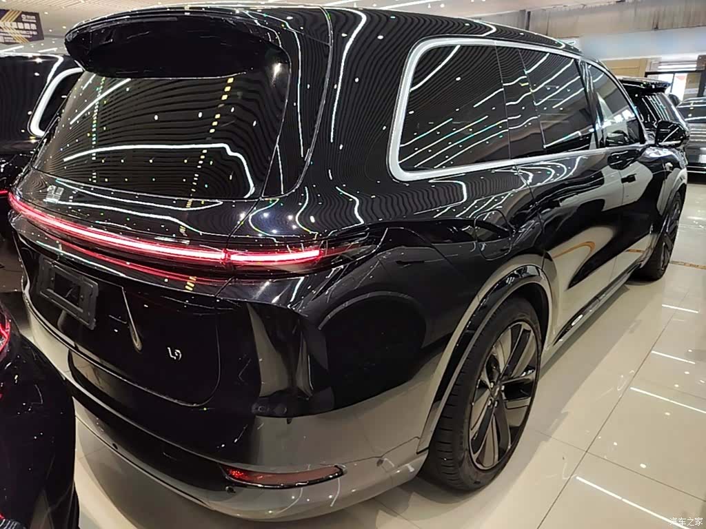 Li Auto L9, 2023 7