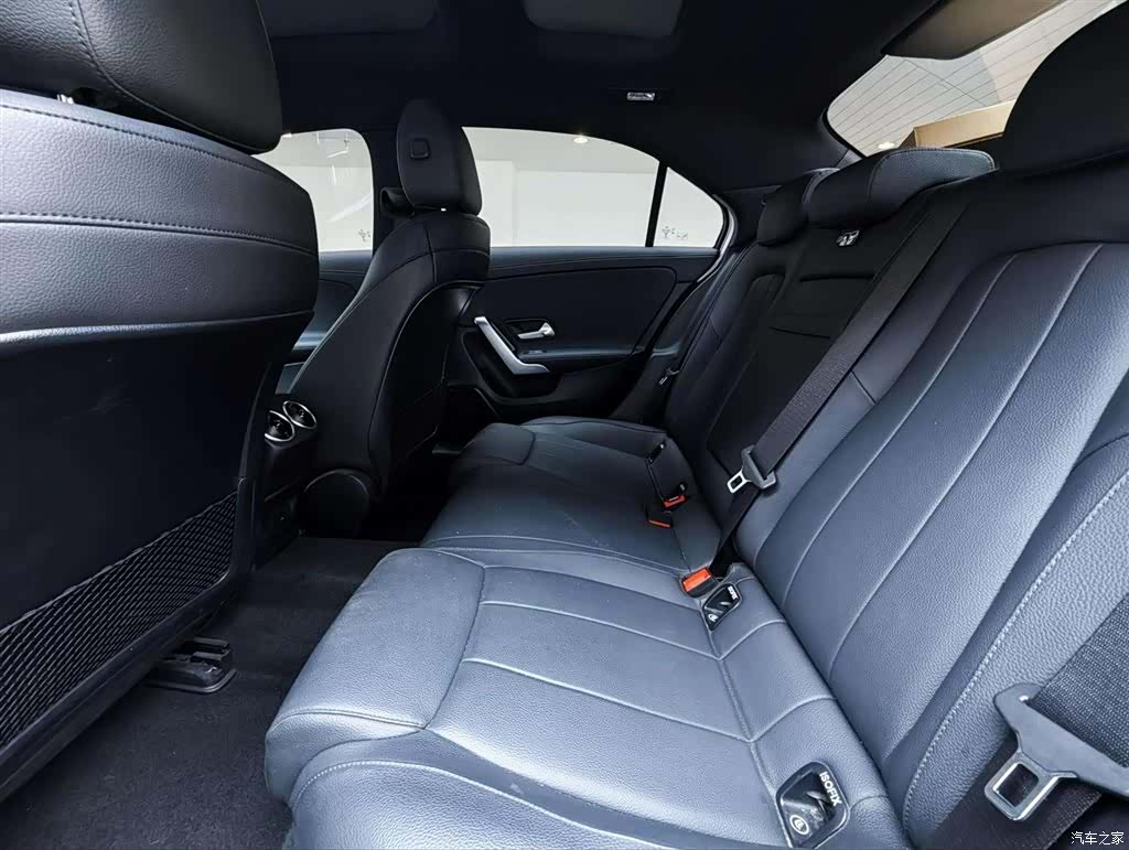 Mercedes-Benz A-Class, 2021 13