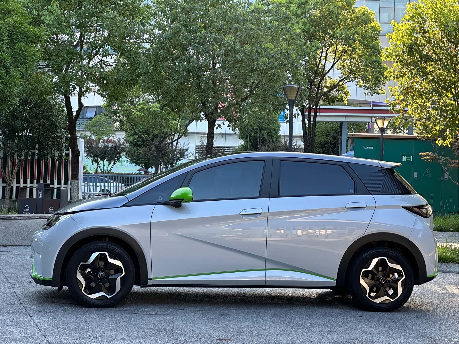 BYD Dolphin, 2023 4