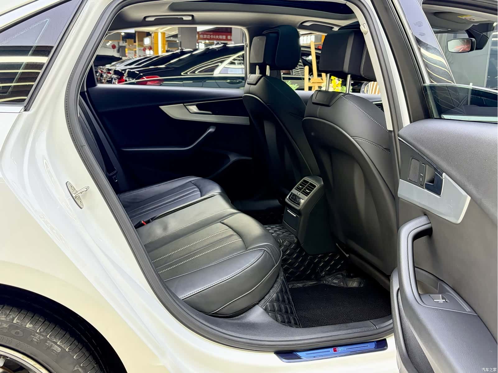 Audi A4L, 2022 13