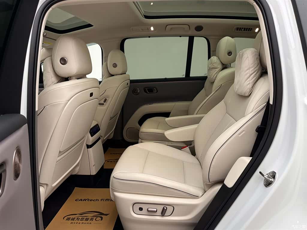 Li Auto i8, 2025 9