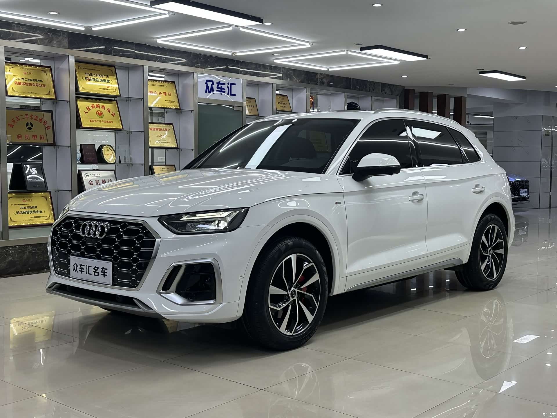 Audi Q5L, 2022 1
