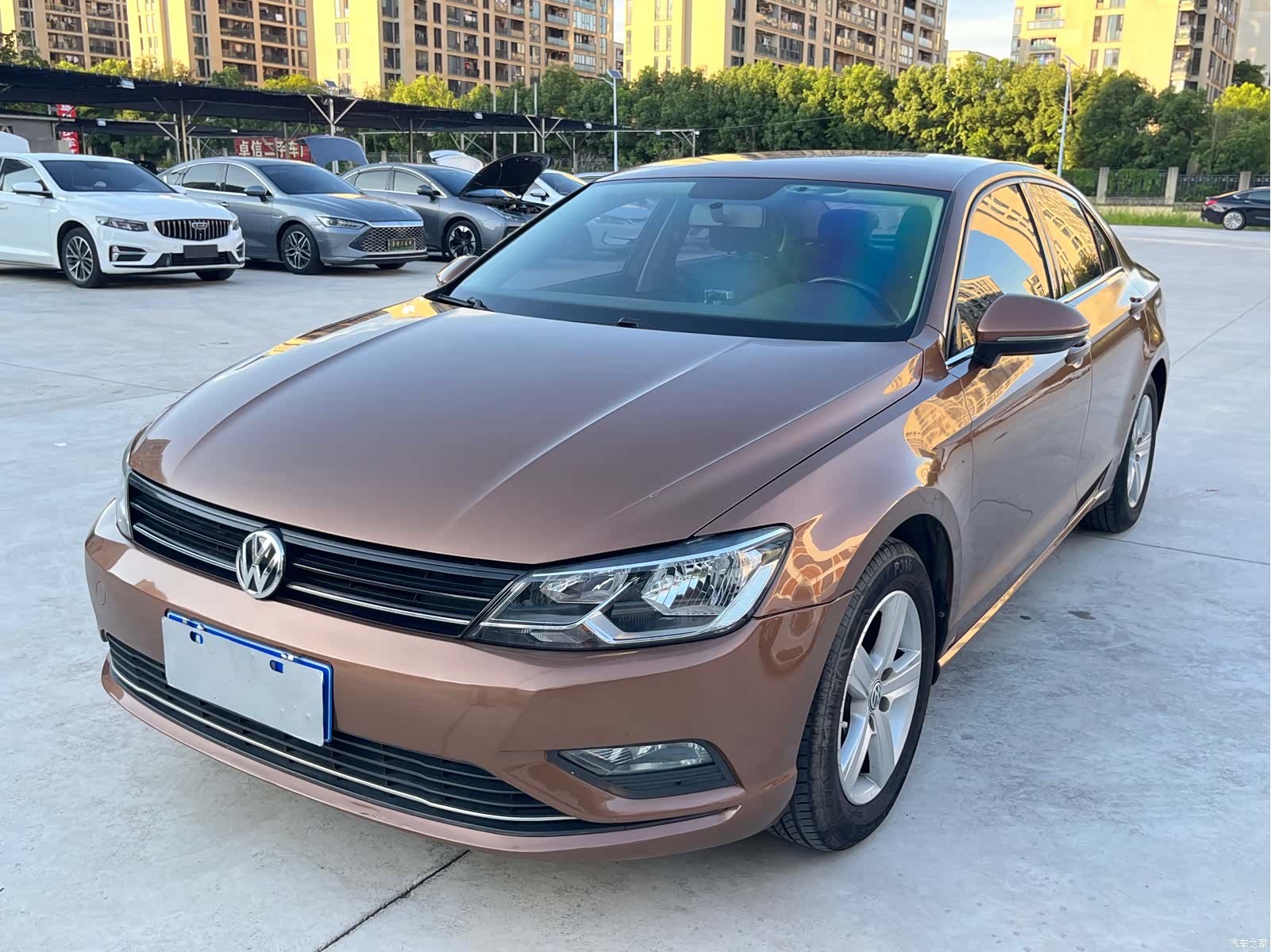 Volkswagen Lamando, 2015 1