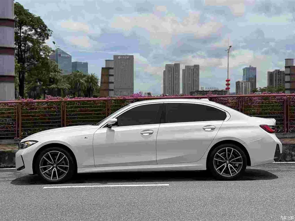 BMW 3 Series, 2022 6