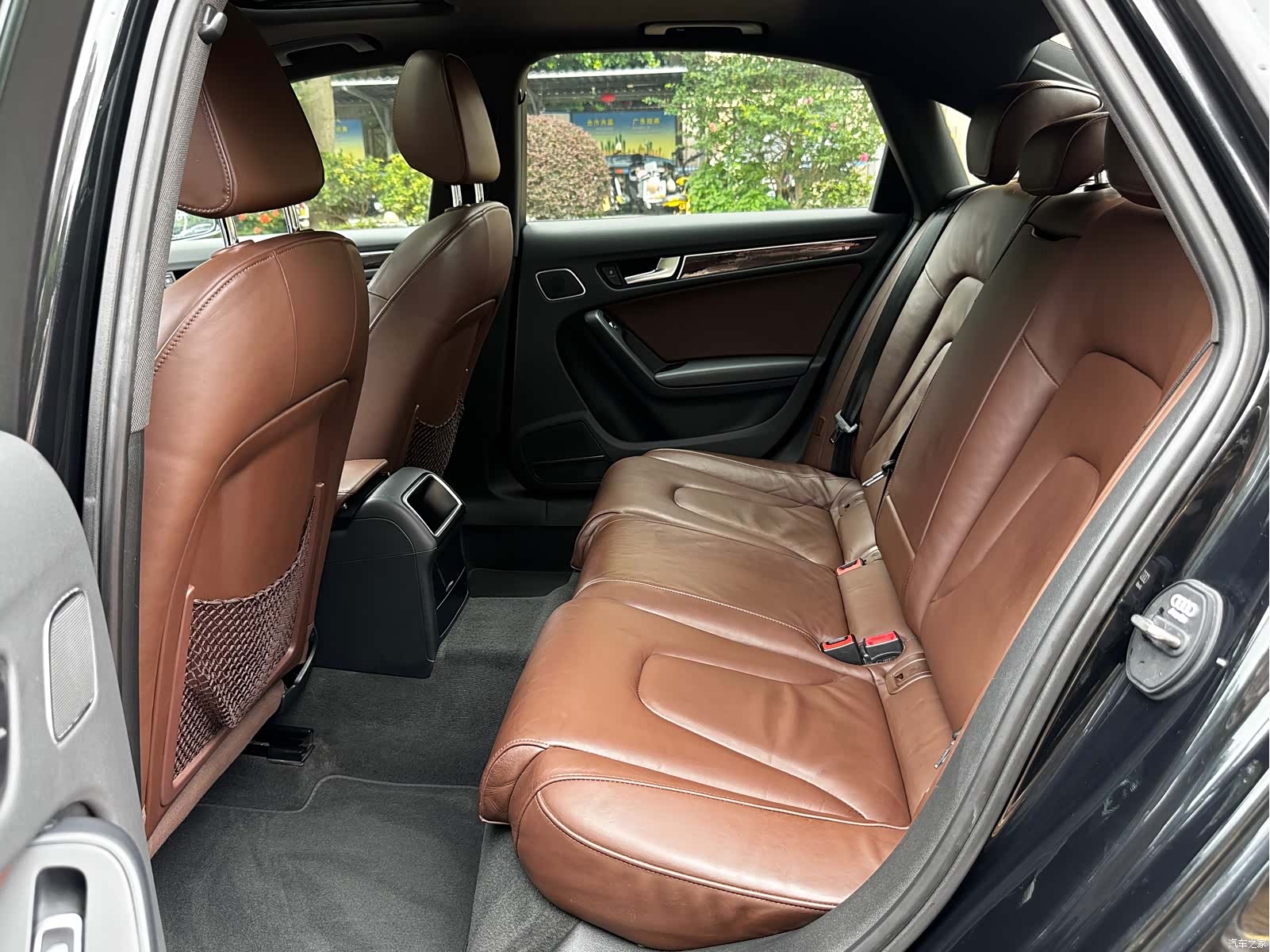 Audi A4L, 2013 15
