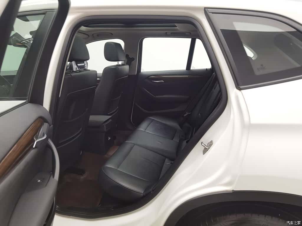 BMW X1, 2012 15