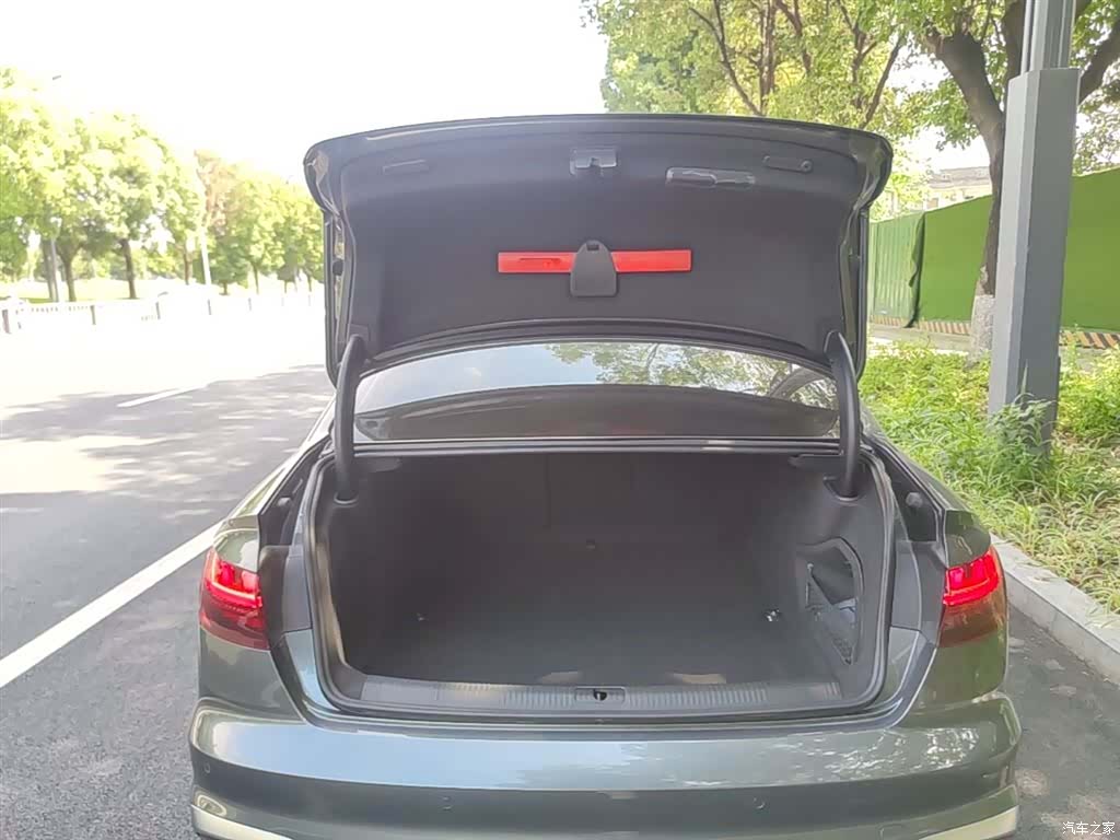 Audi A4L, 2023 19