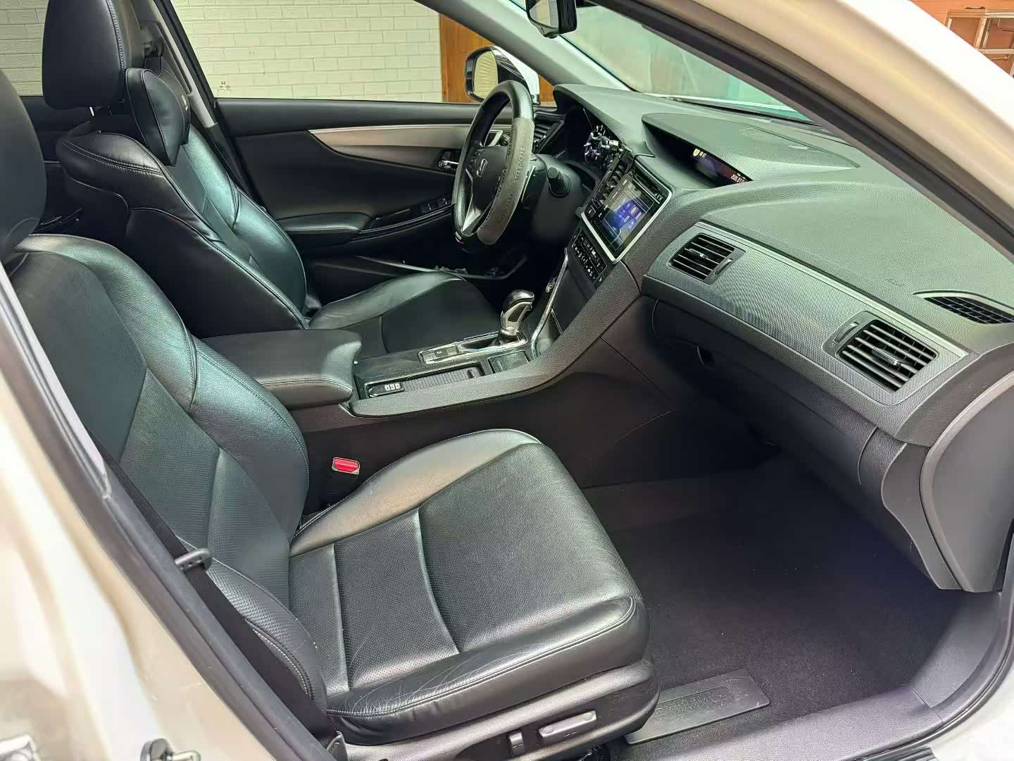 Honda Spirior, 2015 8