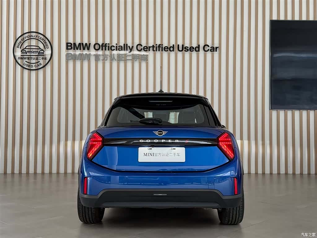 Mini Cooper, 2024 4